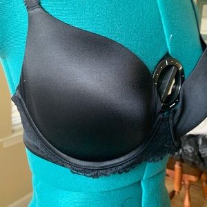 Never worn savageXfenty black lace bralette